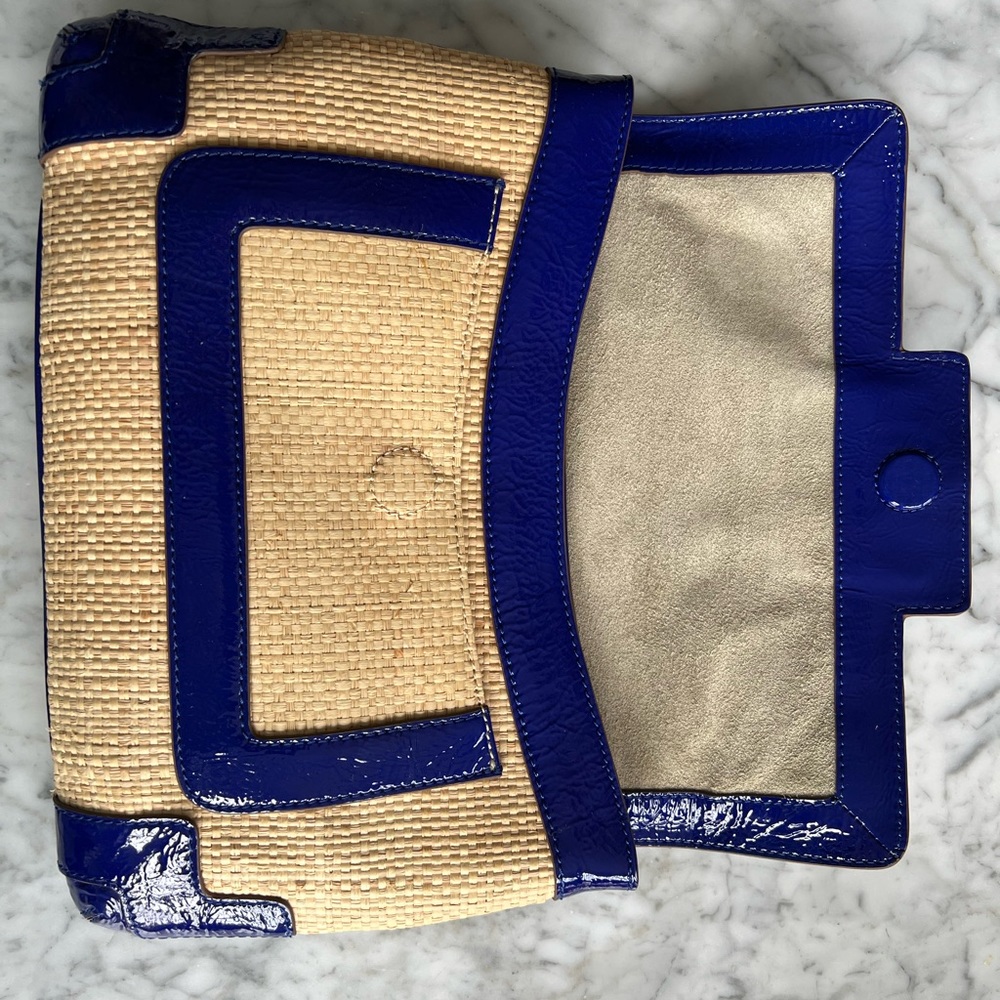 Anya Hindmarch Raffia & Patent Leather Clutch - Picture 4 of 6